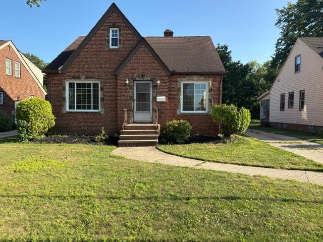 1211 Tuxedo Ave – photo 1