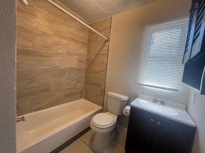 808 Palm Bluff St – photo 3