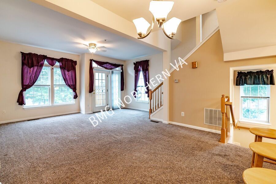 5819 Pearson Ln – photo 4