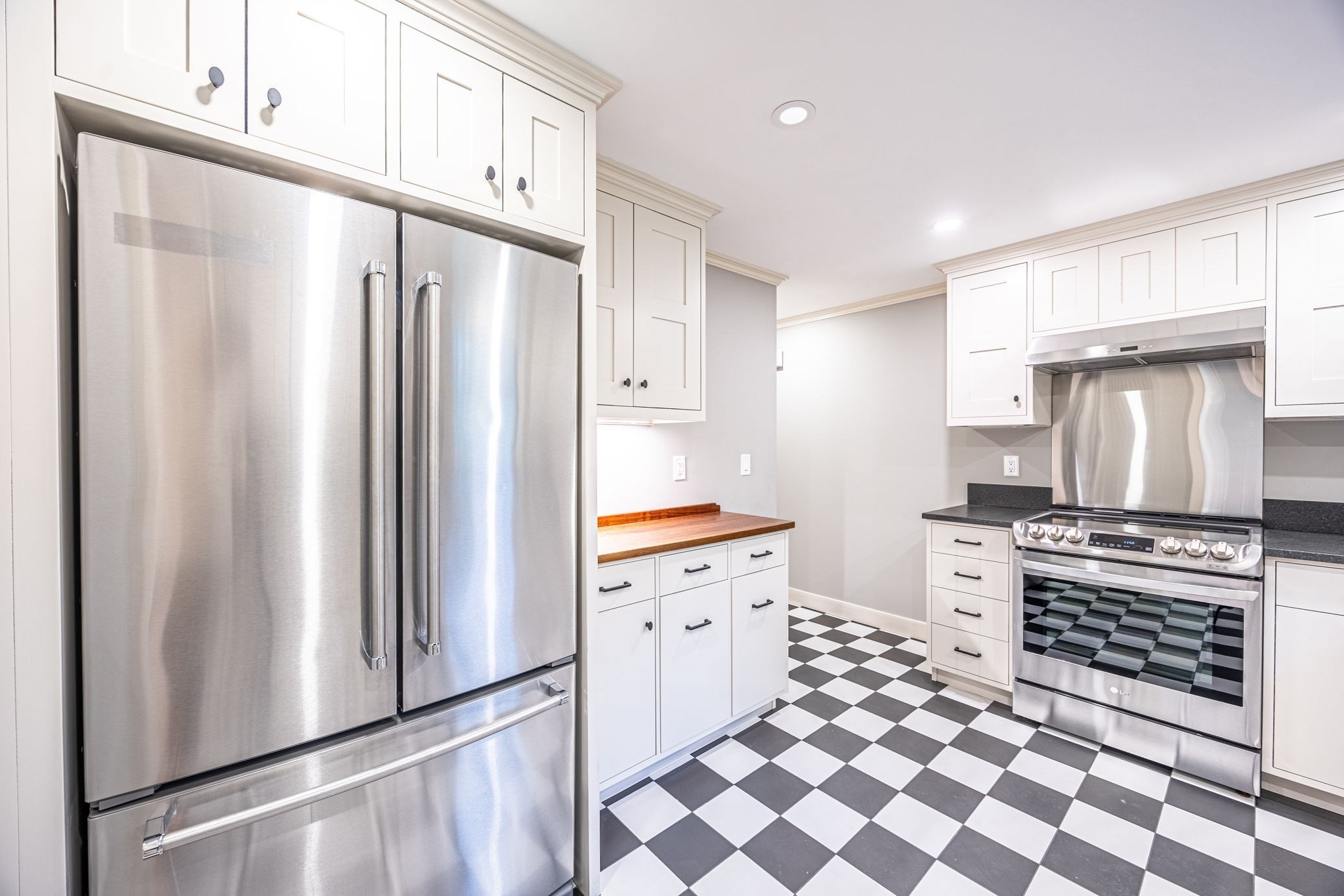 85 Woodland Rd – photo 2