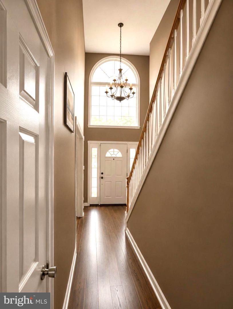 17 Shelly Dr – photo 2
