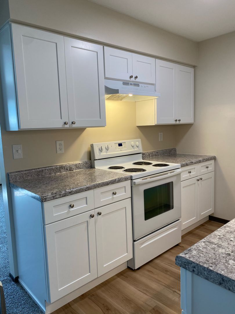 15741 Grove St unit 6 – photo 4