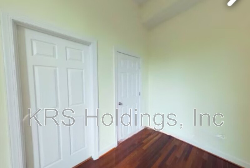 123 E Broad St – photo 4