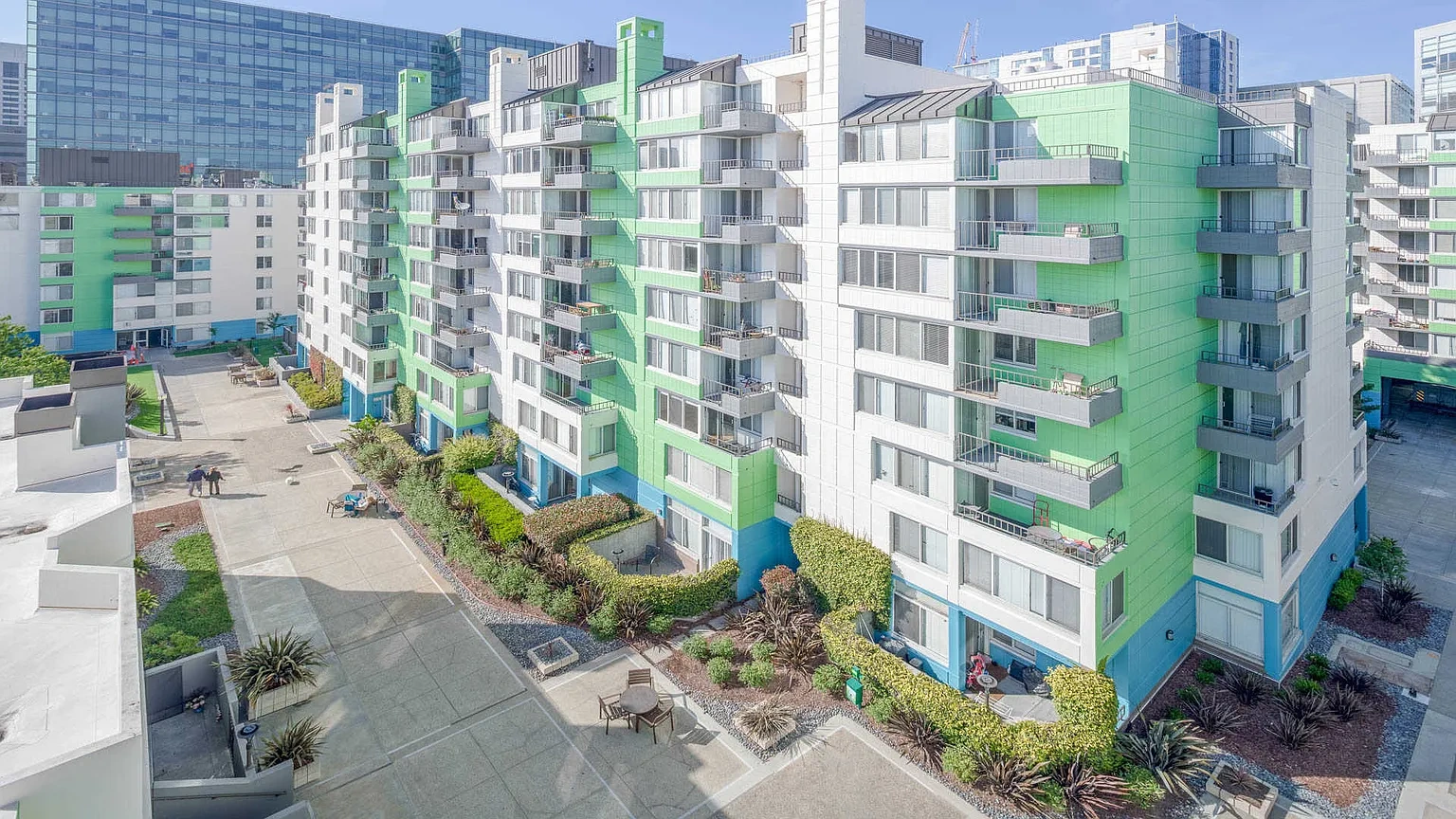 SoMa Square – photo 4