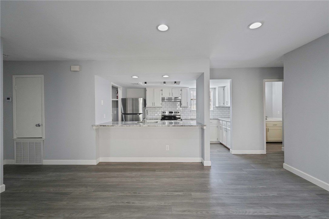 2406 Capitan Dr #C – photo 2
