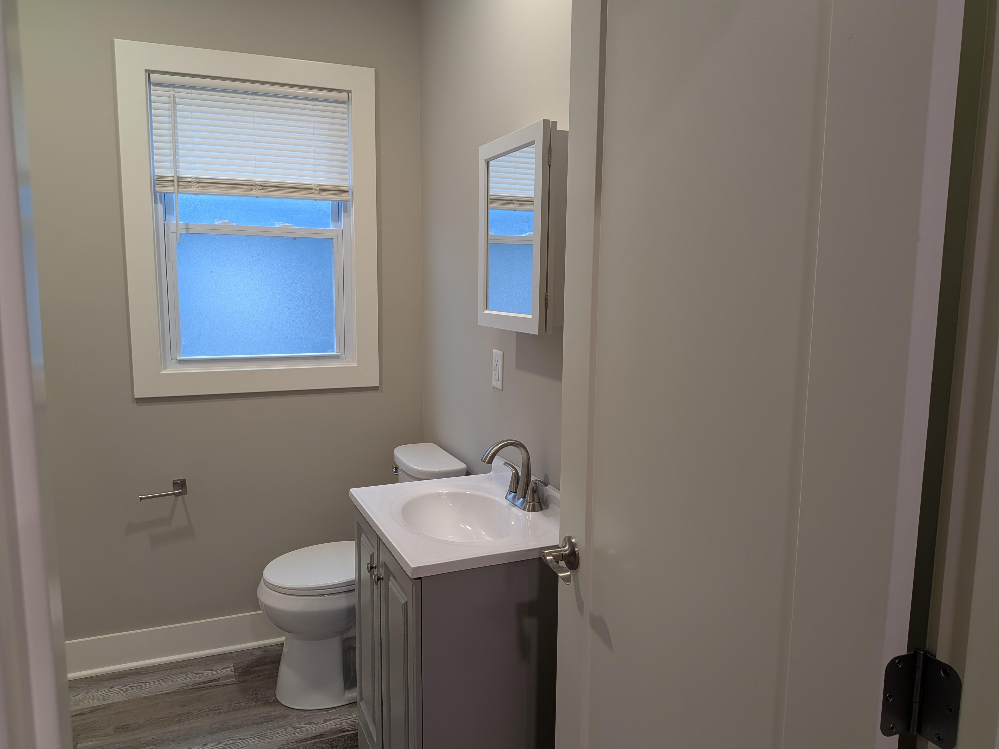 1014 Kenilworth Ave unit 3 – photo 2