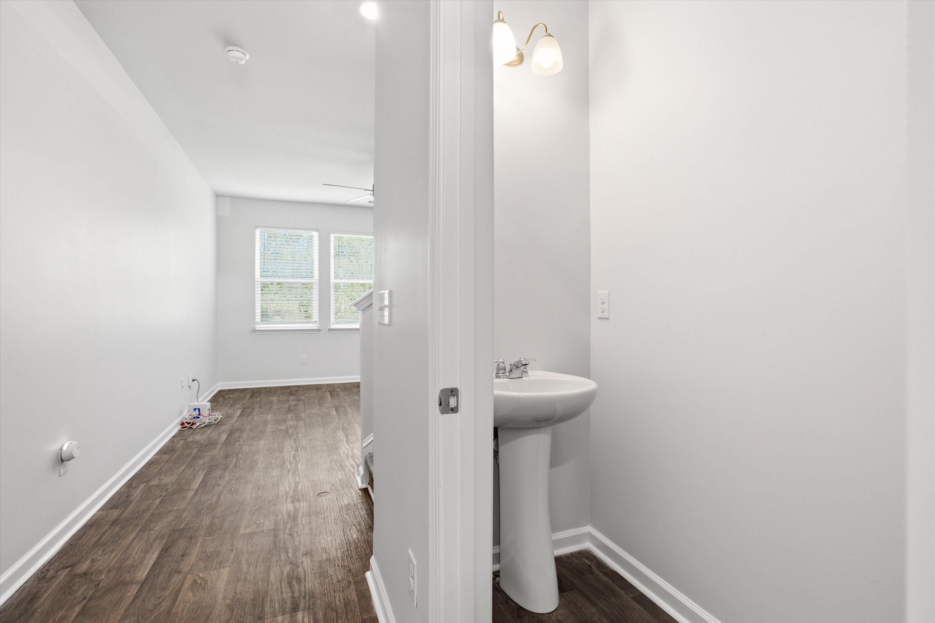 9773 Roseberry St – photo 5
