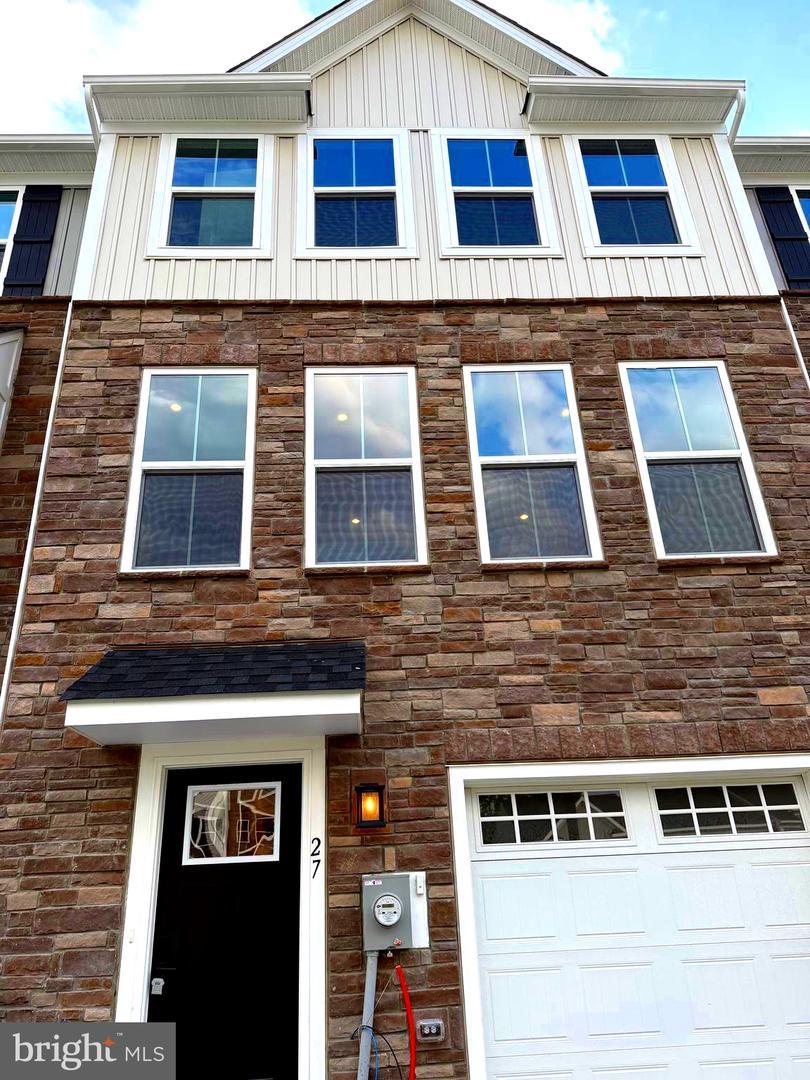 27 Foxwood Dr – photo 3