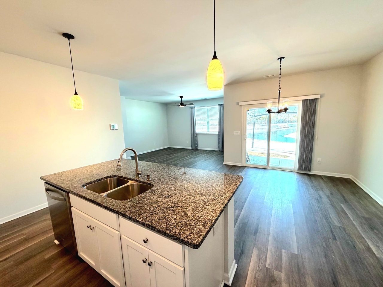 161 Roanoke Dr unit 51 – photo 4