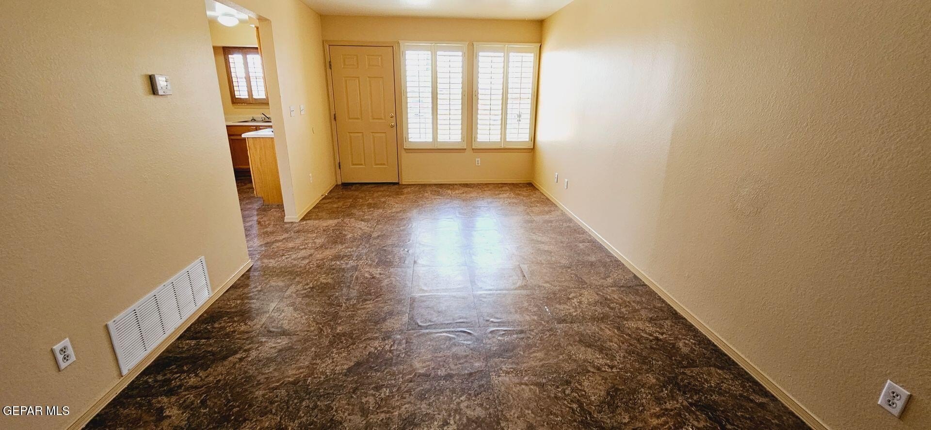 3903 Van Buren Ave #B – photo 4
