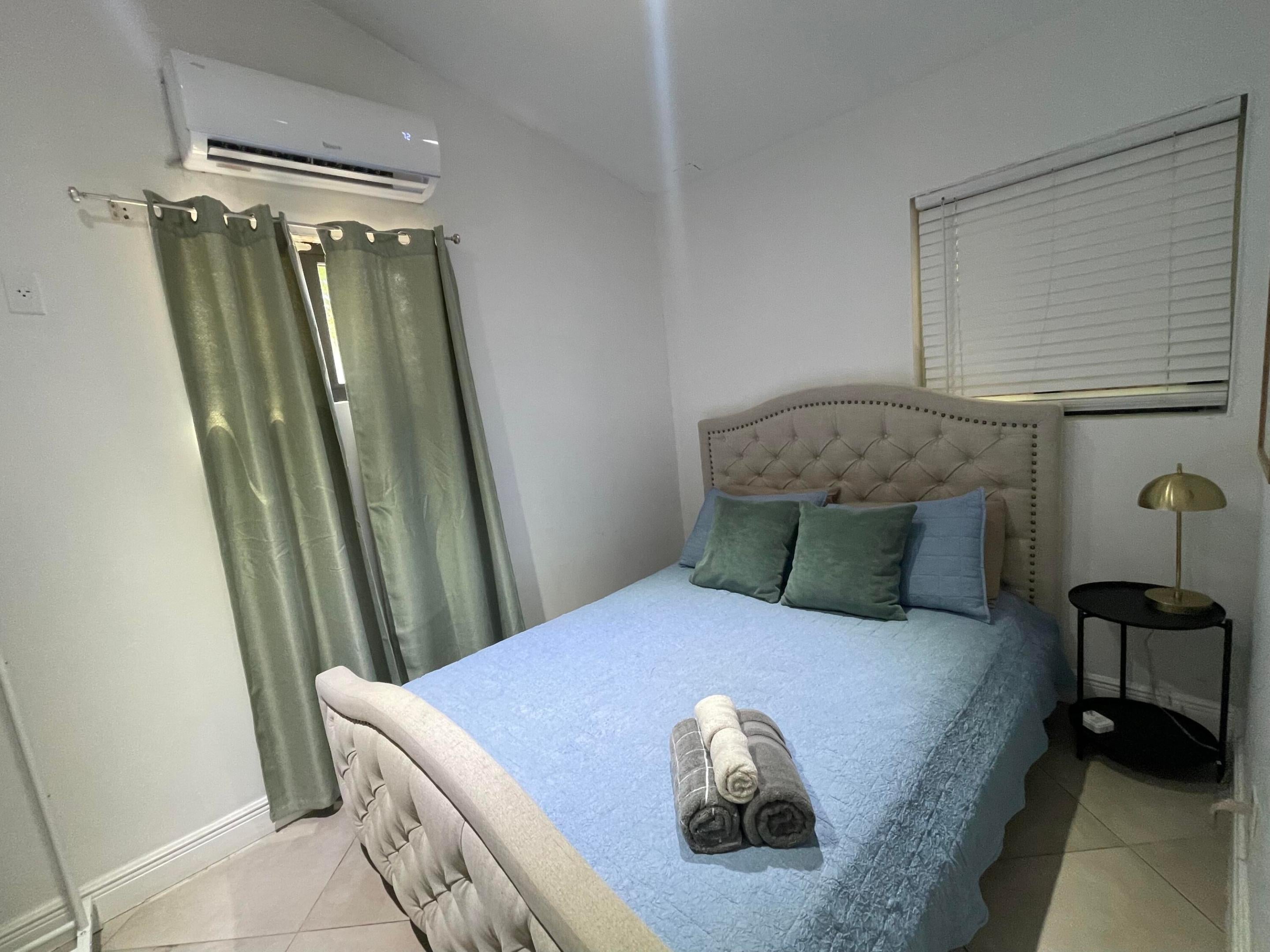 430 NE 1st Ave. unit B – photo 4