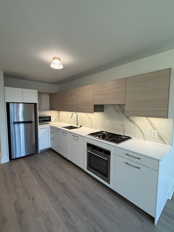 11 N Green St – photo 2