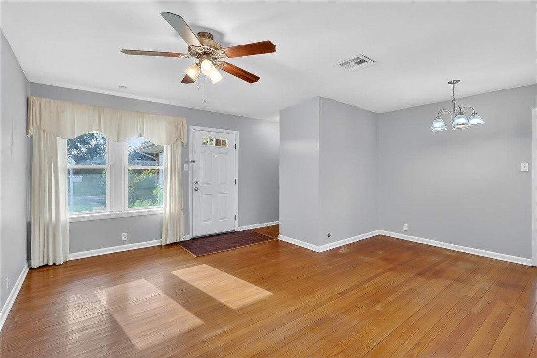 4637 Calvin Dr – photo 4
