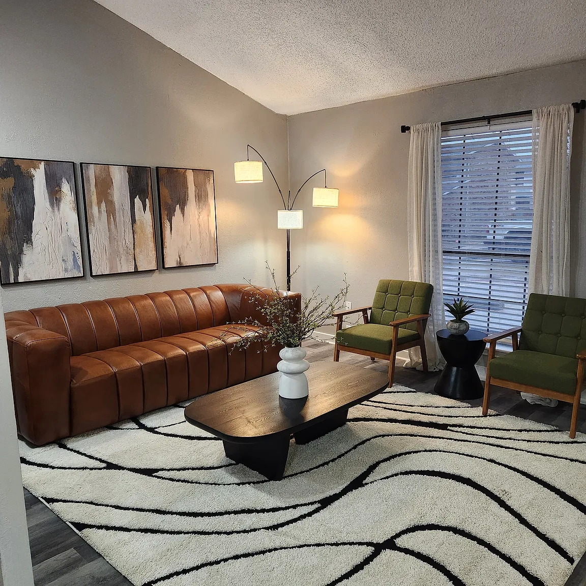 Broadway Villas – photo 2