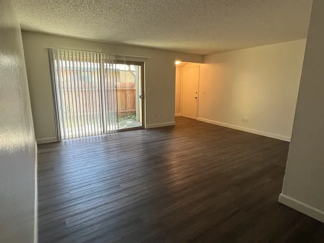 Bullard Garden Apartments – photo 5