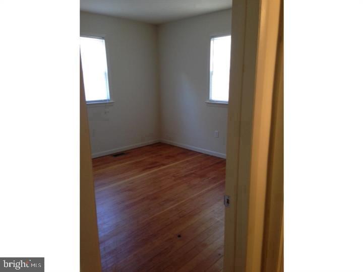 95 Linden Ave unit B – photo 4