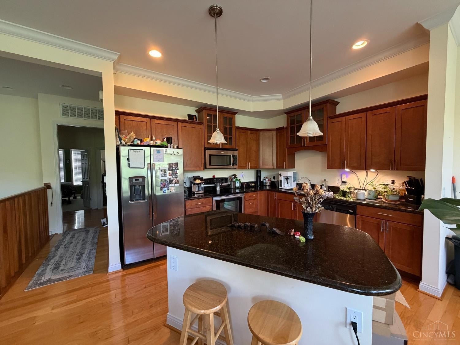 219 Stetson St – photo 4