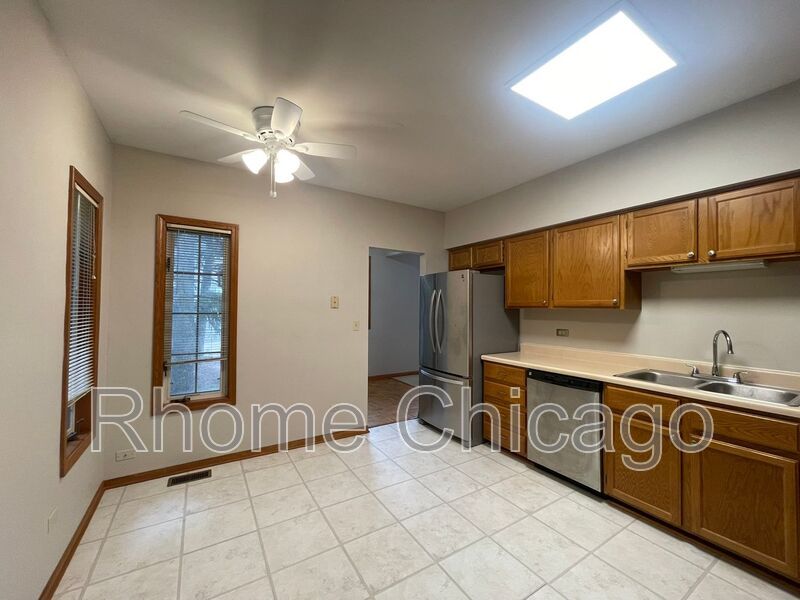 519 W Parkside Dr – photo 5