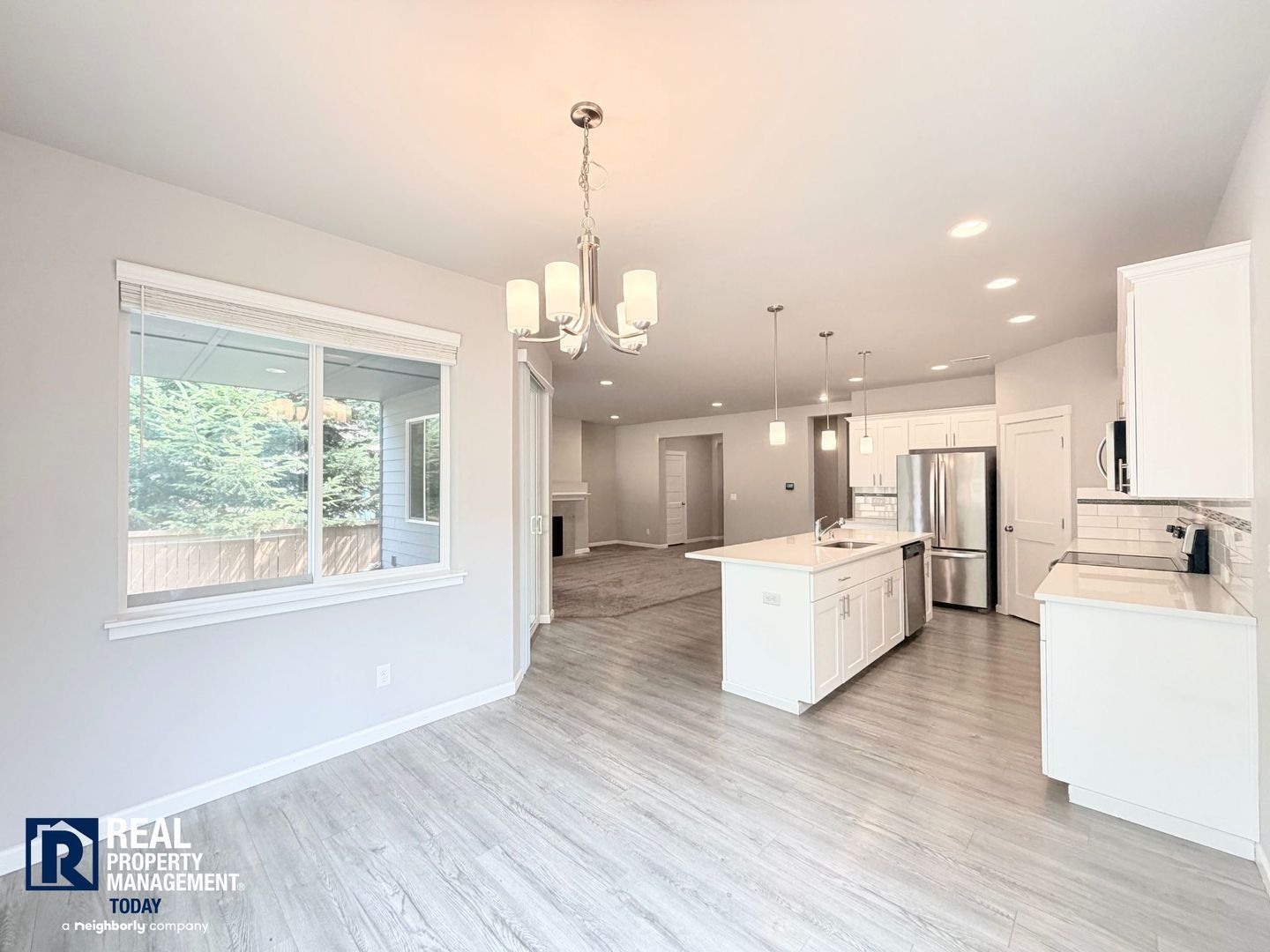 909 161st St Ct E – photo 5
