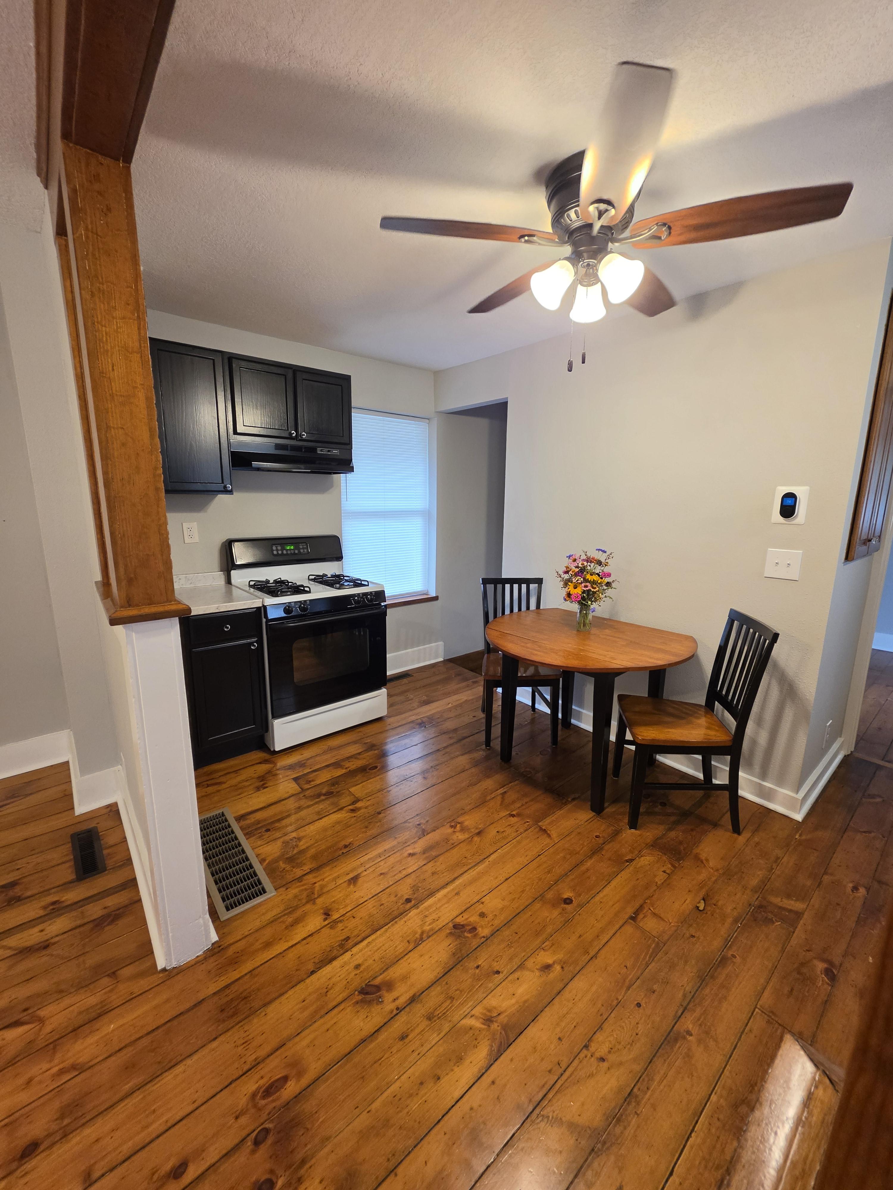 603 E 8th St S – photo 4