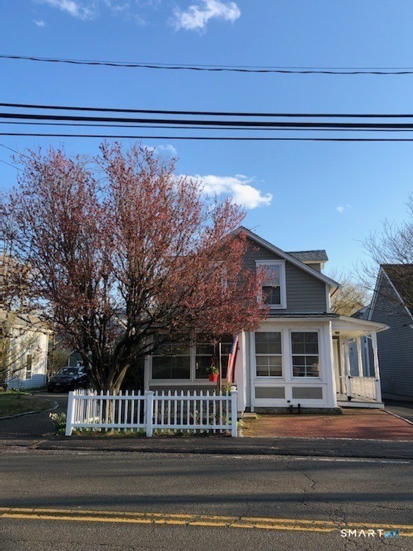4 McKinley St – photo 1