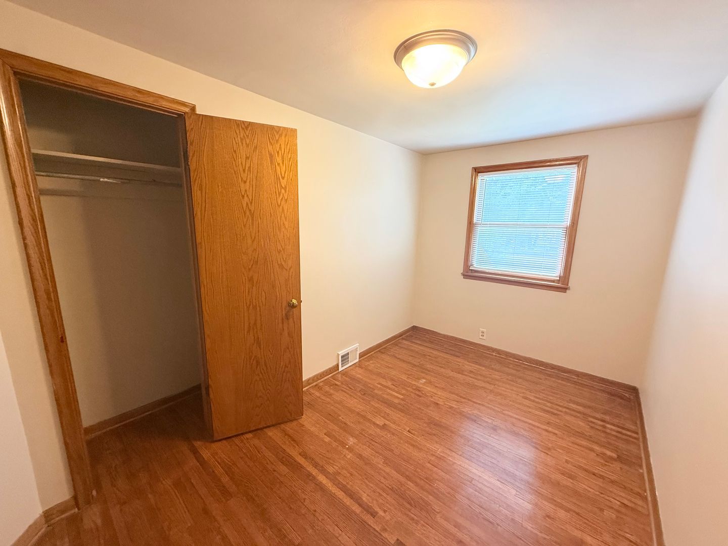 1621 8th St S – photo 2