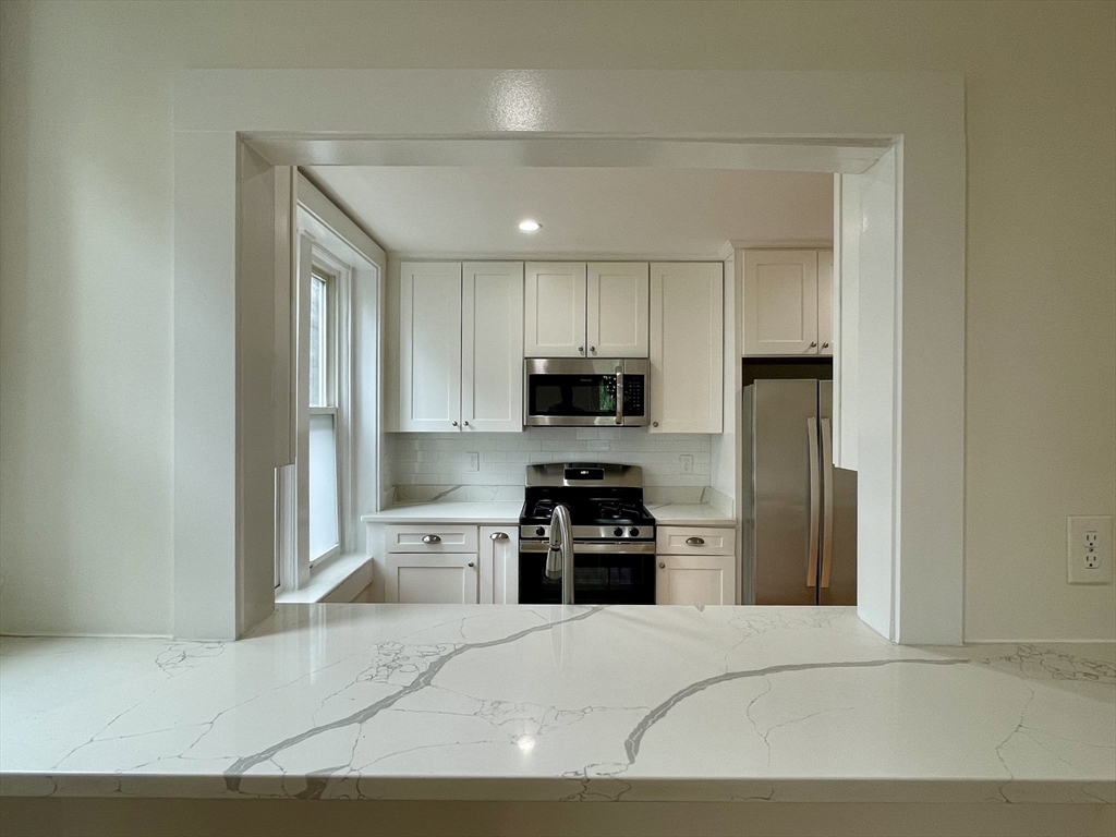 376 Washington St unit 1 – photo 5