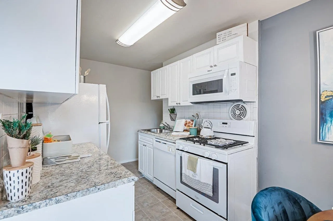 Brookdale at Mark Center Apartment Homes – photo 4