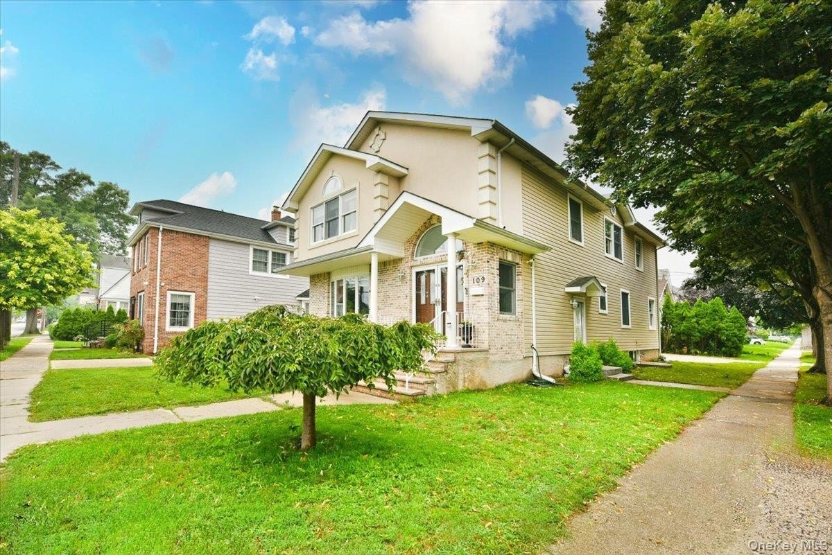 109 Charles St – photo 2