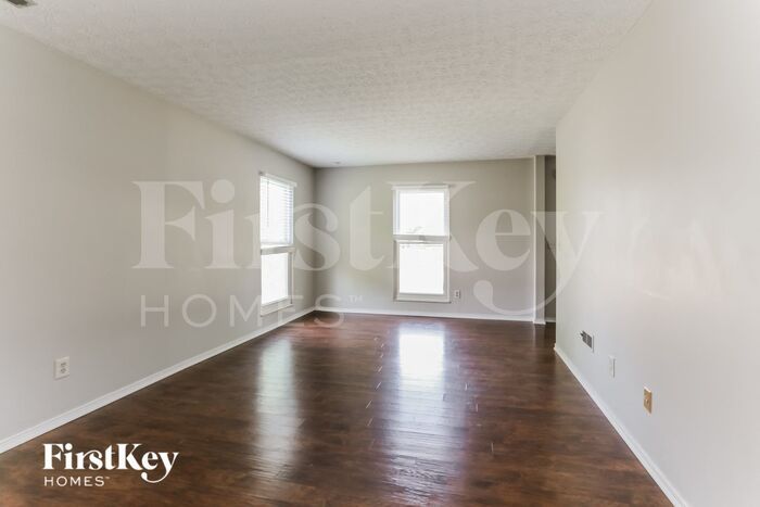5705 Andrea Ln – photo 3
