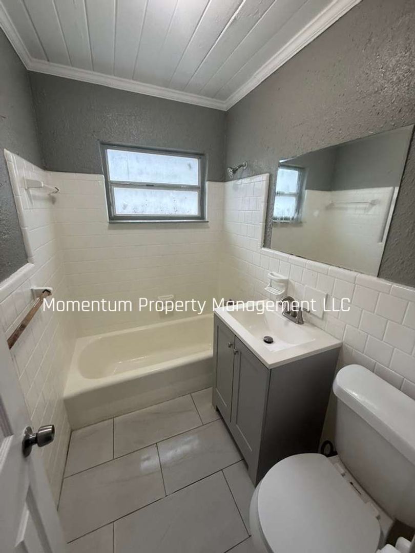 3618 Machado St unit B – photo 3