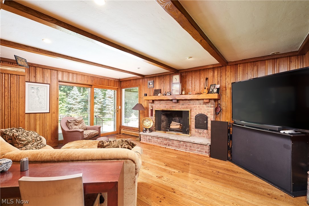 6933 Gates Rd – photo 4