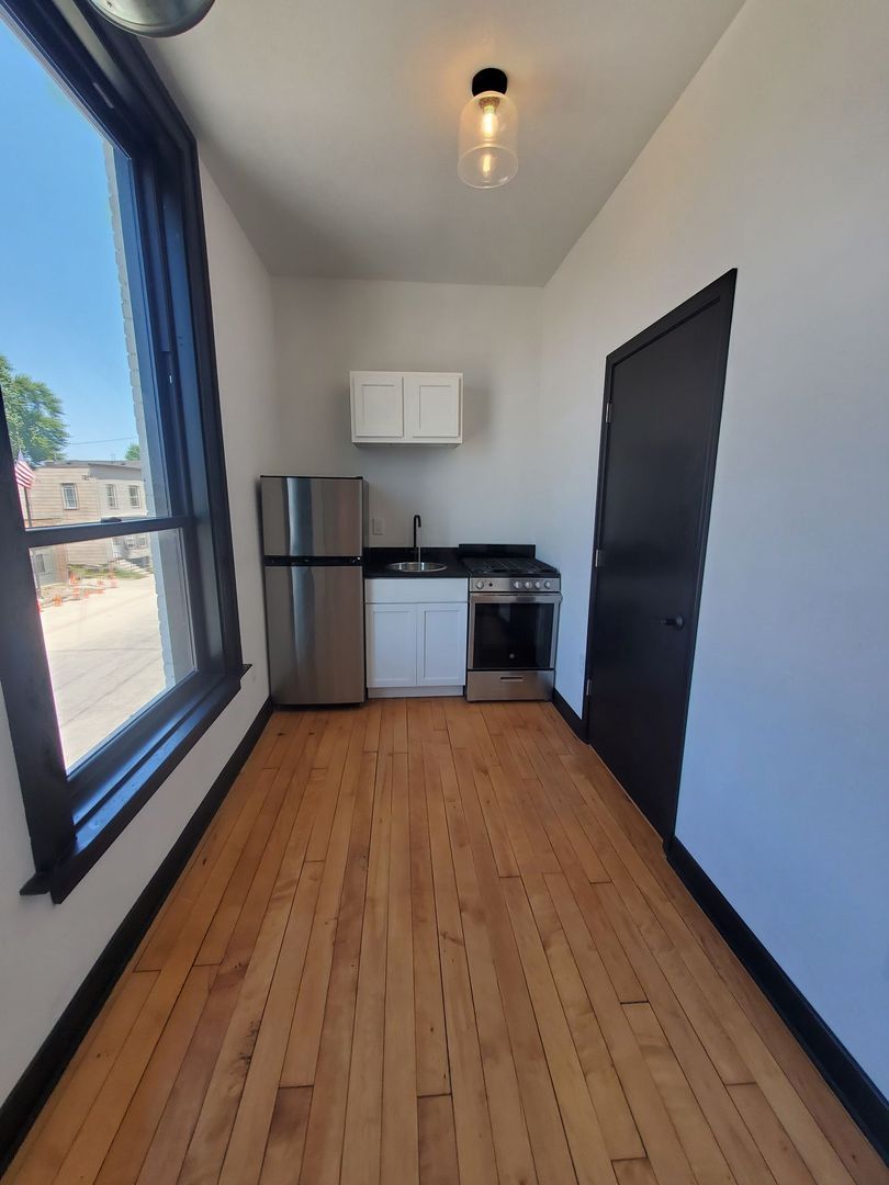 2001 10th Ave unit 204 – photo 3