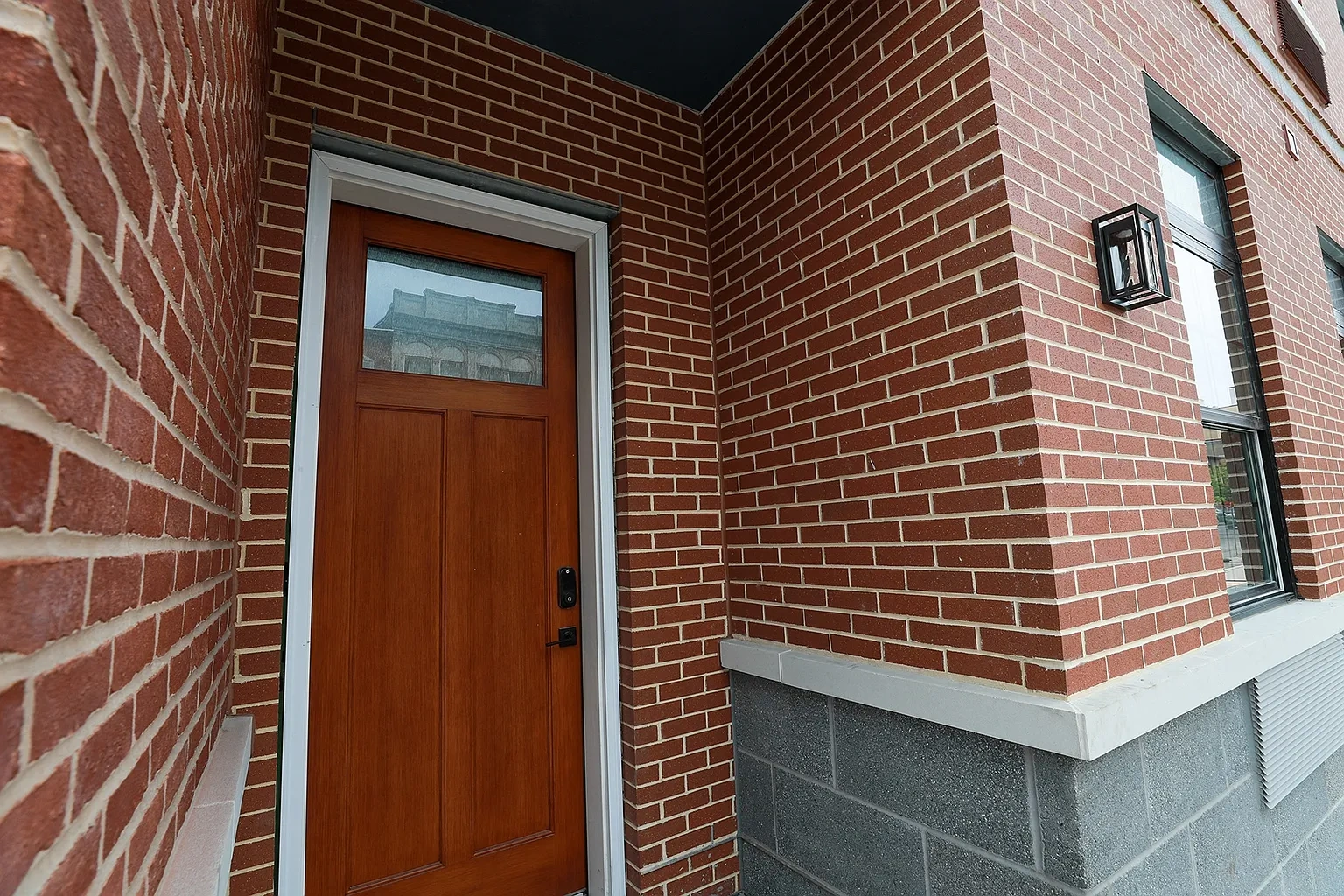 1010 Apartments – photo 3