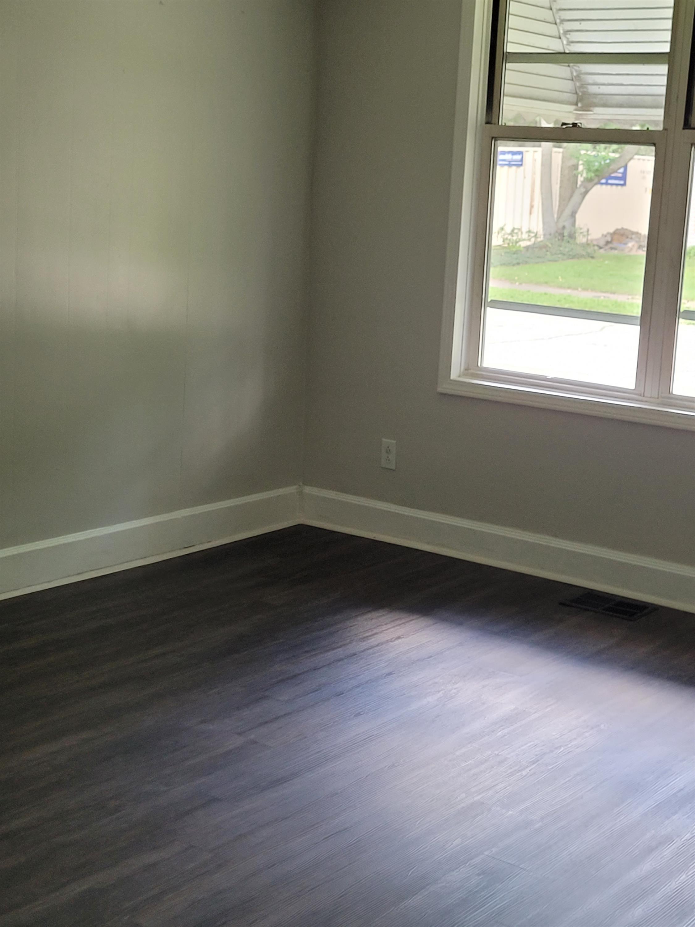 512 Iowa Ave – photo 5