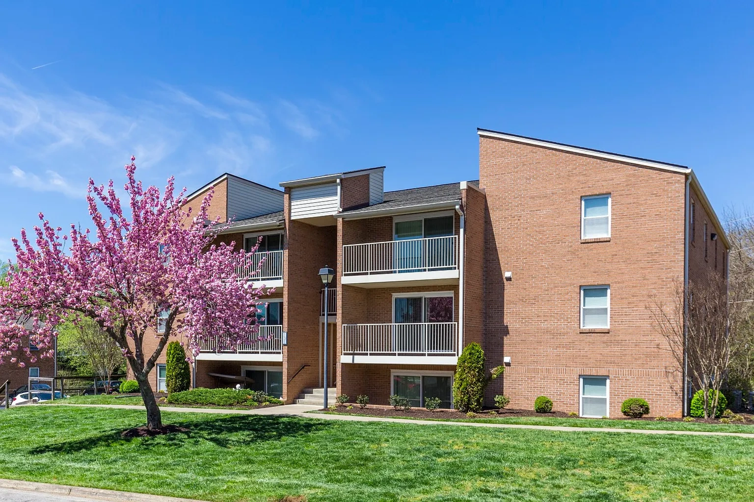 The Crest Apartments – photo 2