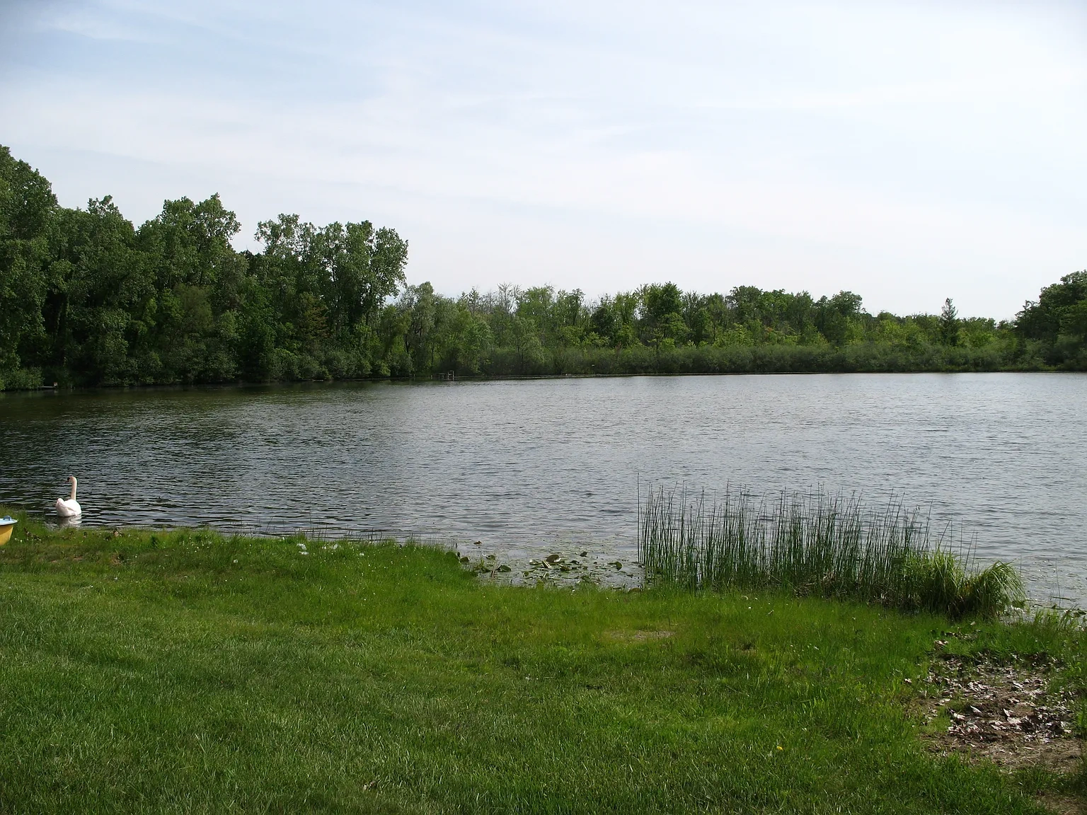 Hawk Lake Apartments – photo 1