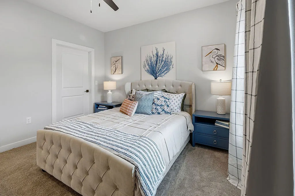 Zephyr Apartments – photo 4