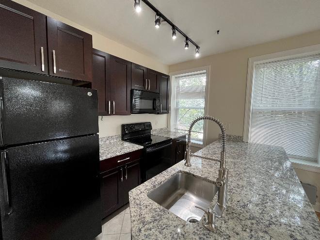 440 S Fairmount St – photo 2