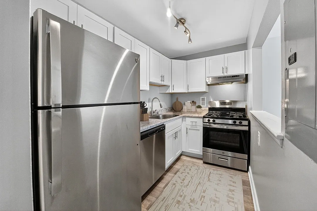 The Phoenix Apartments – photo 2