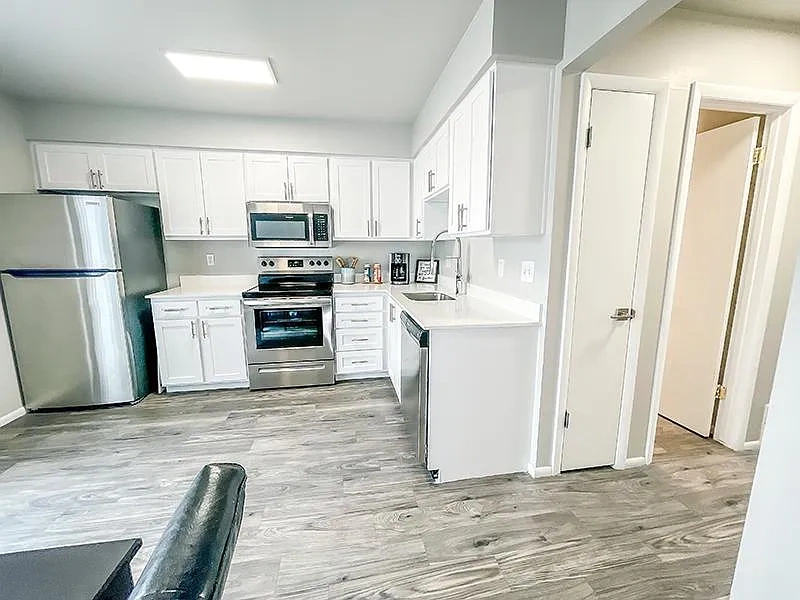 Aspen Cove Townhomes – photo 2