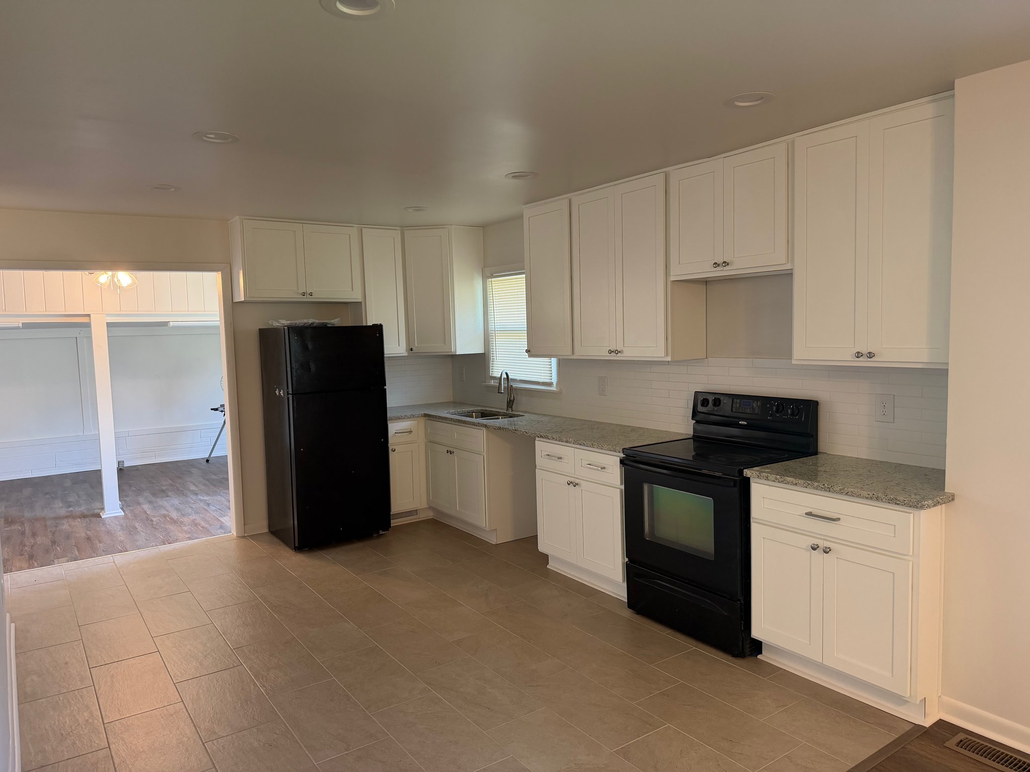 3736 Rouge Way – photo 2