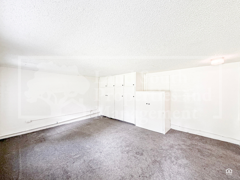 1030 Lakewood Ct unit # 3 – photo 4