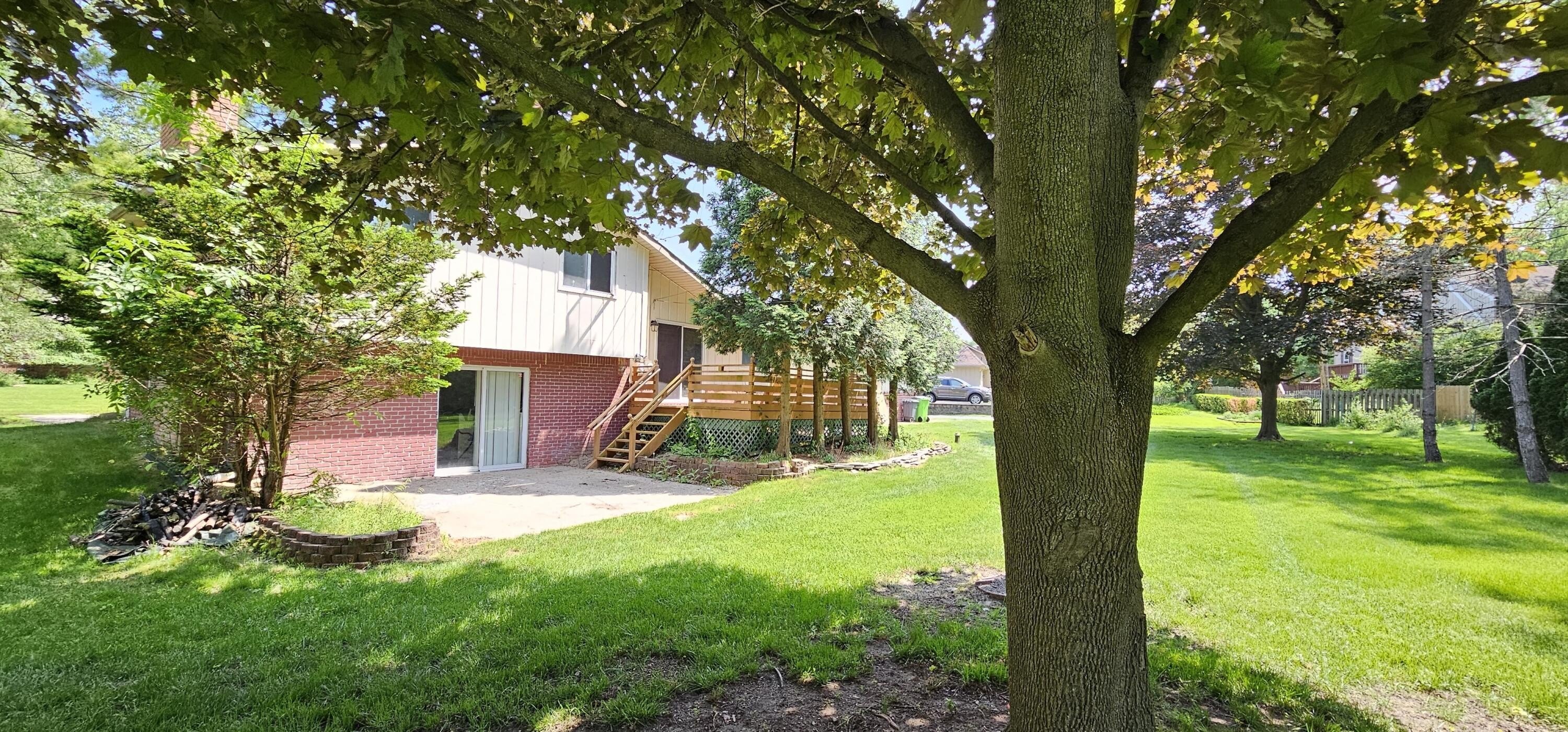 2838 Birchena Crescent – photo 3