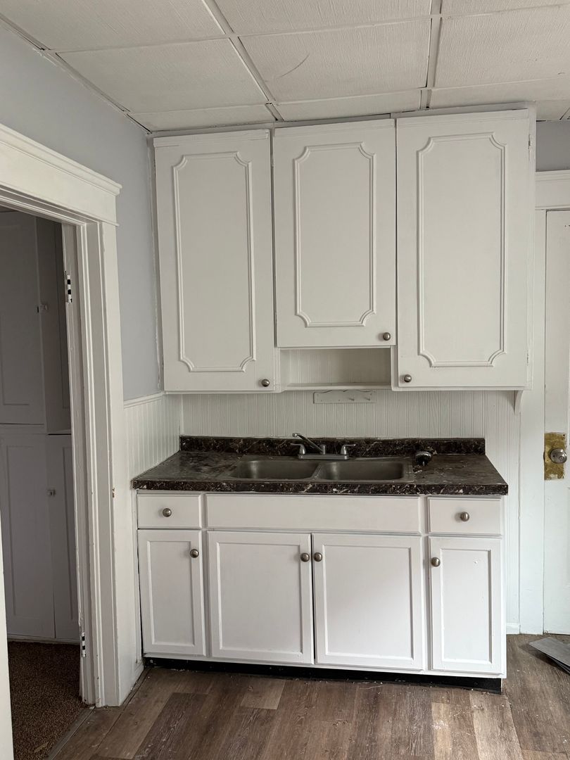 3819 E 54th St – photo 4