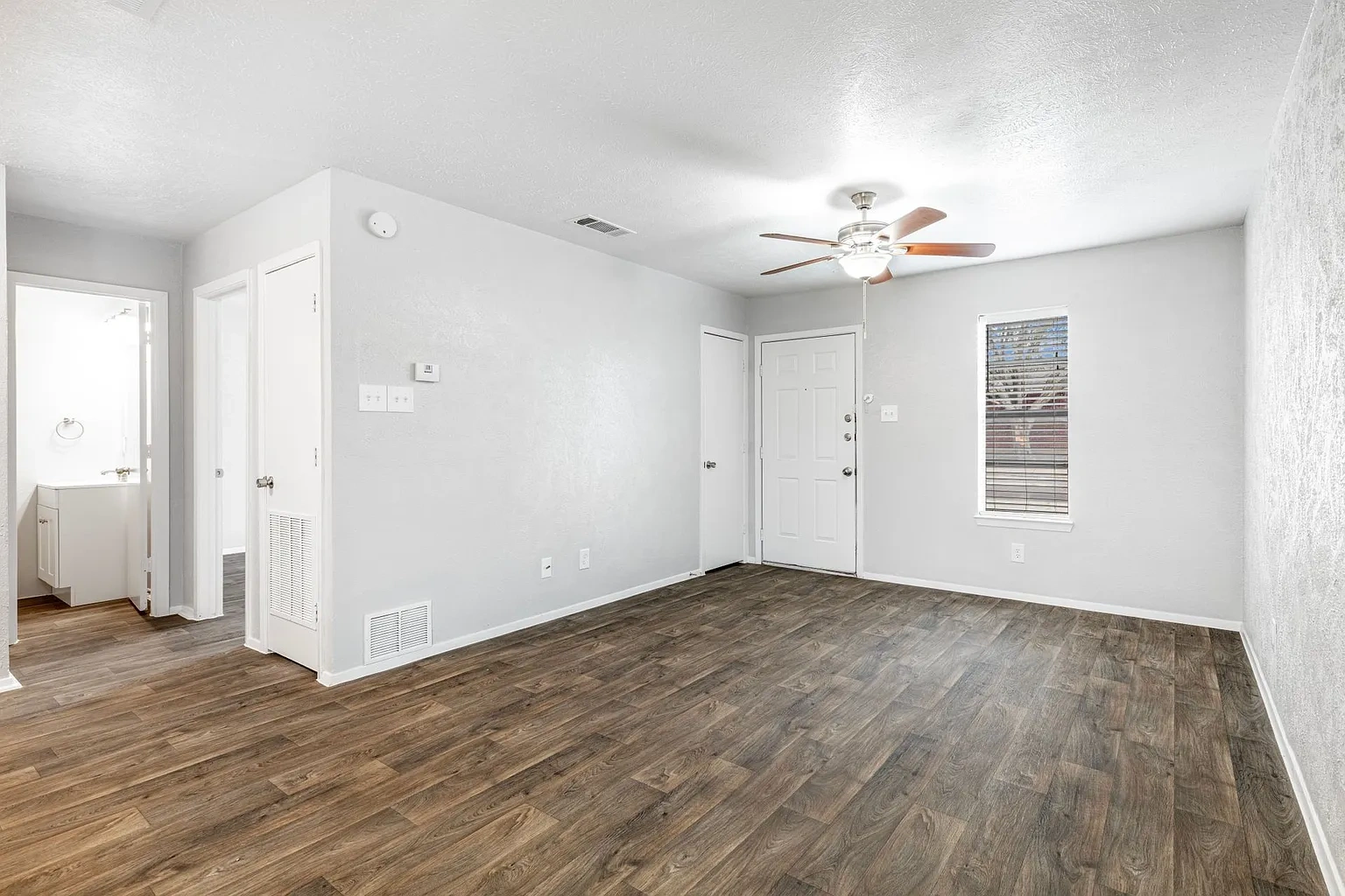 Cottage Row Apartments – photo 2