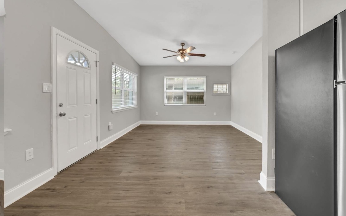 1853 Noble Rd – photo 2