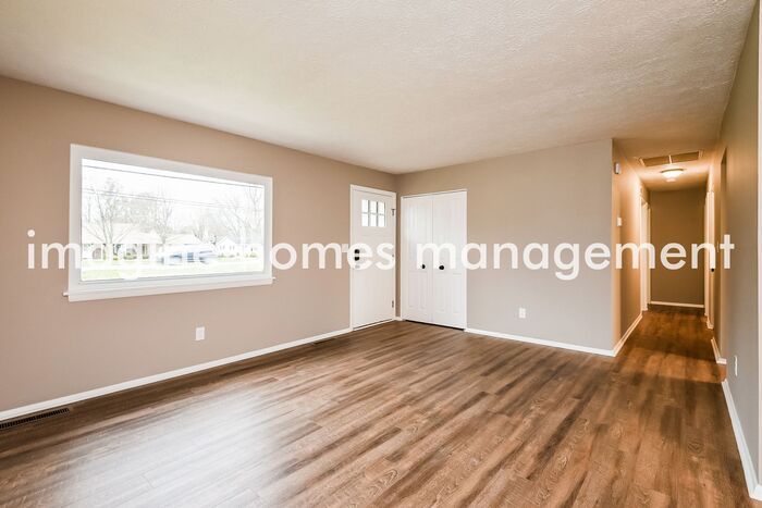 35143 Bainbridge Rd – photo 4