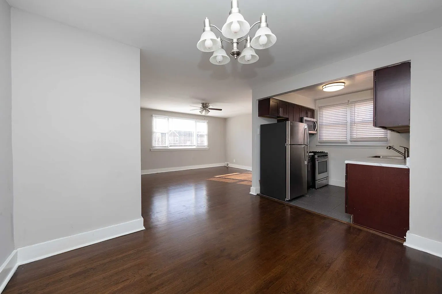 Airy Avenue Apartments – photo 4