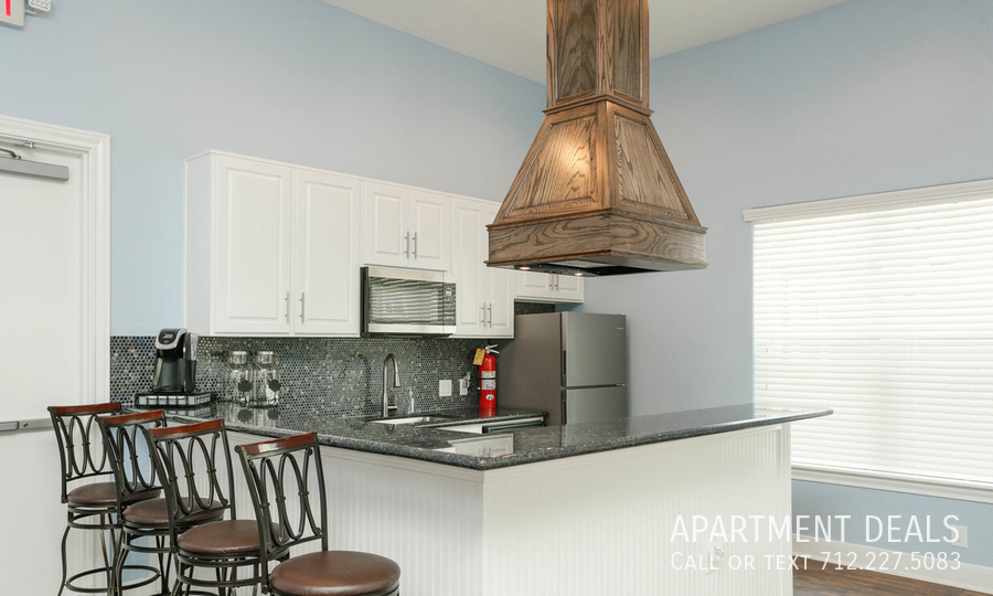 424 Northpoint Dr – photo 3